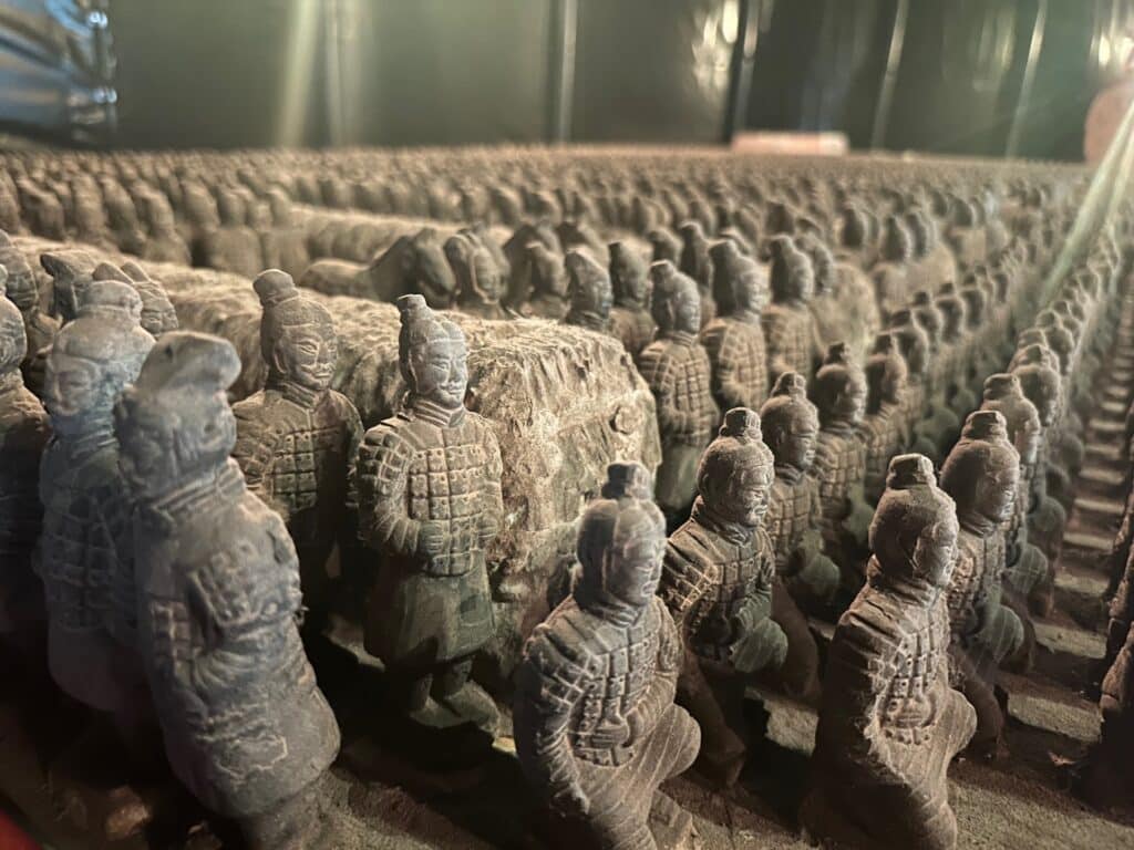 Entdecke Chinas antike Krieger in Lübeck! Die Terrakotta-Armee kommt – sichere dir dein Ticket und tauche ein in 2.200 Jahre Geschichte.